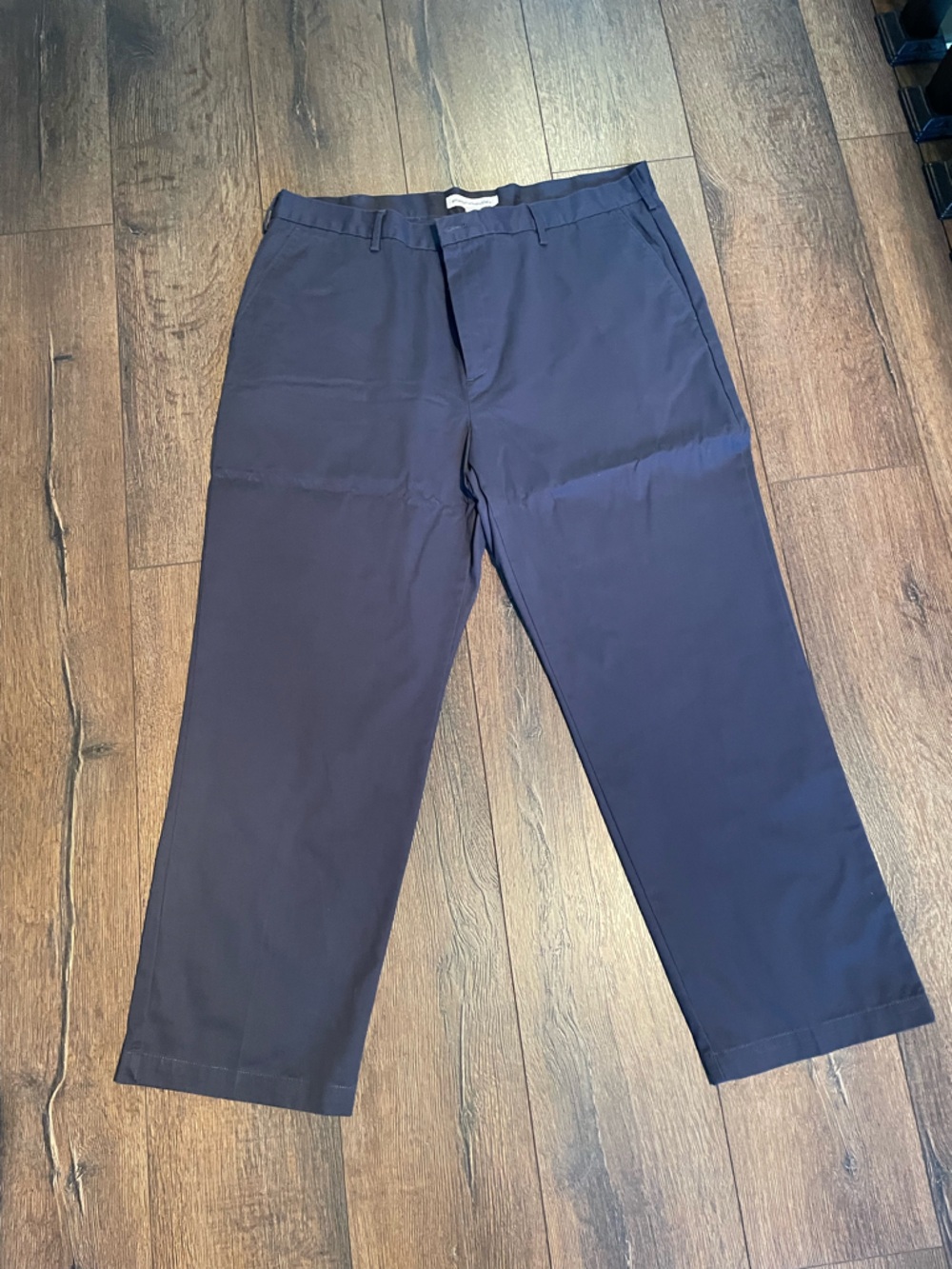 Amazon Essentials Men's Straight Chinos - Navy